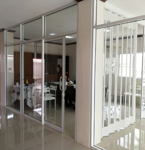 aluminium glass works umm-al-quwian